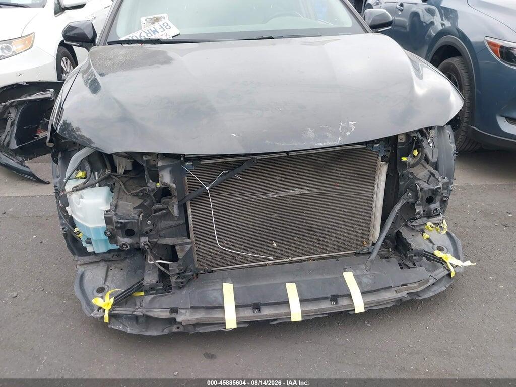 4T1B11HK7JU106470 2018 TOYOTA CAMRY photo no. 6