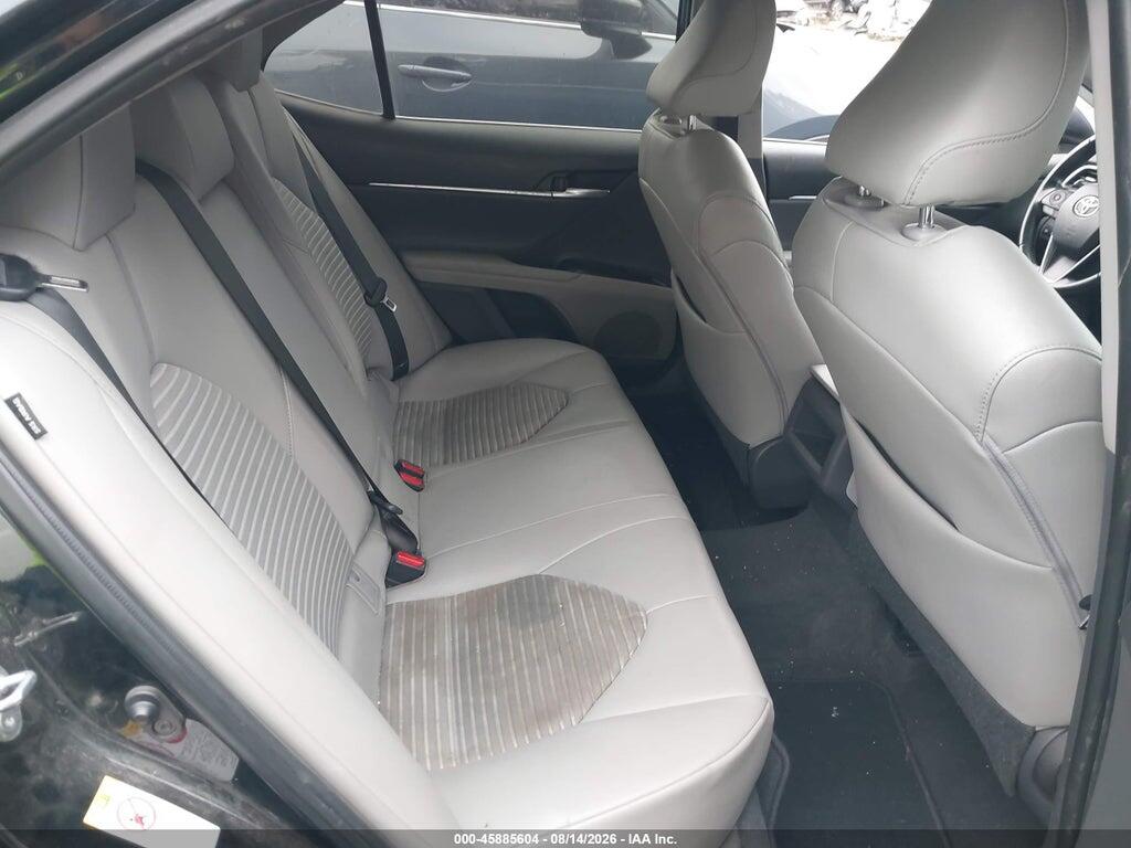 4T1B11HK7JU106470 2018 TOYOTA CAMRY photo no. 8