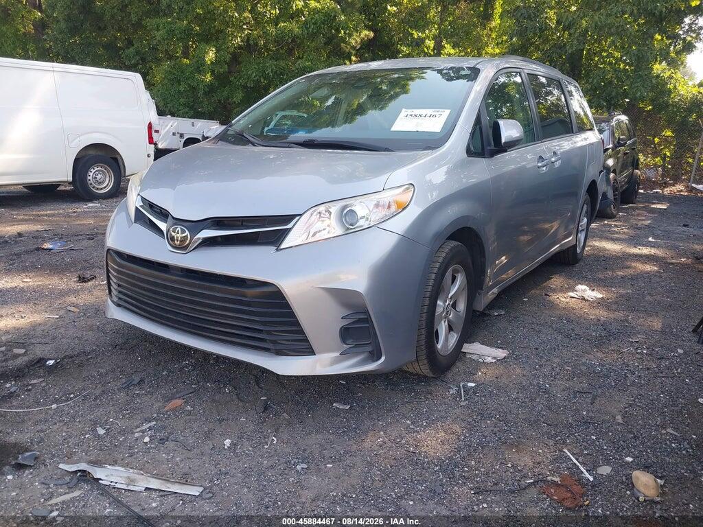 5TDKZ3DC6JS960197 2018 TOYOTA SIENNA photo no. 2