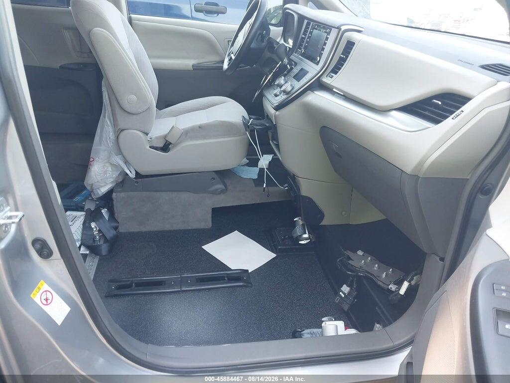 5TDKZ3DC6JS960197 2018 TOYOTA SIENNA photo no. 5