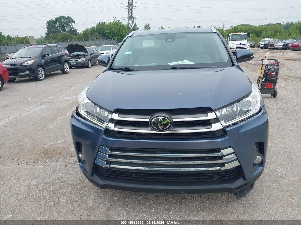 5TDDZRFH8JS889525 2018 TOYOTA HIGHLANDER photo no. 12