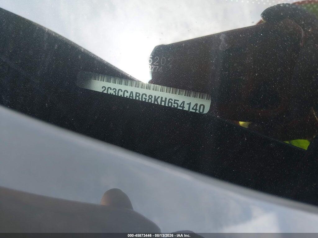 2C3CCABG8KH654140 2019 CHRYSLER 300 photo no. 9