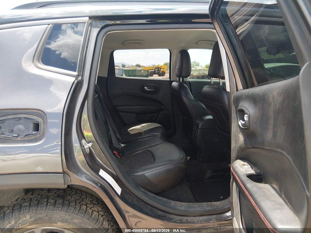 3C4NJDDB6KT618113 2019 JEEP COMPASS photo no. 8