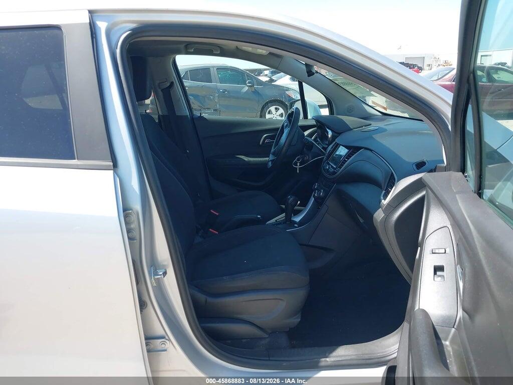 3GNCJKSB2KL241690 2019 CHEVROLET TRAX photo no. 5