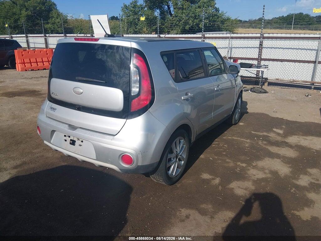 KNDJP3A55K7698319 2019 KIA SOUL photo no. 4