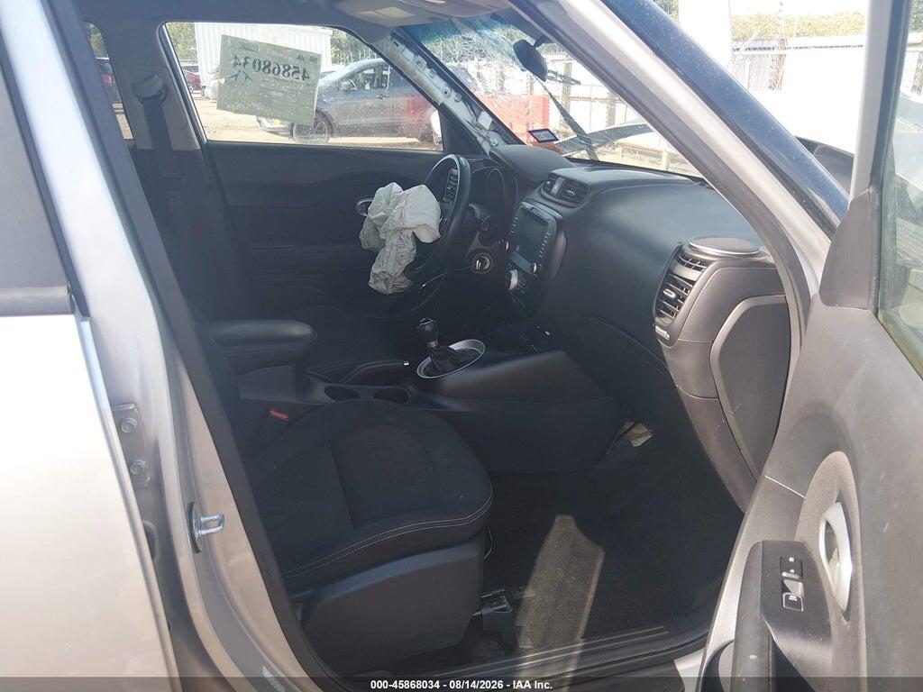KNDJP3A55K7698319 2019 KIA SOUL photo no. 5