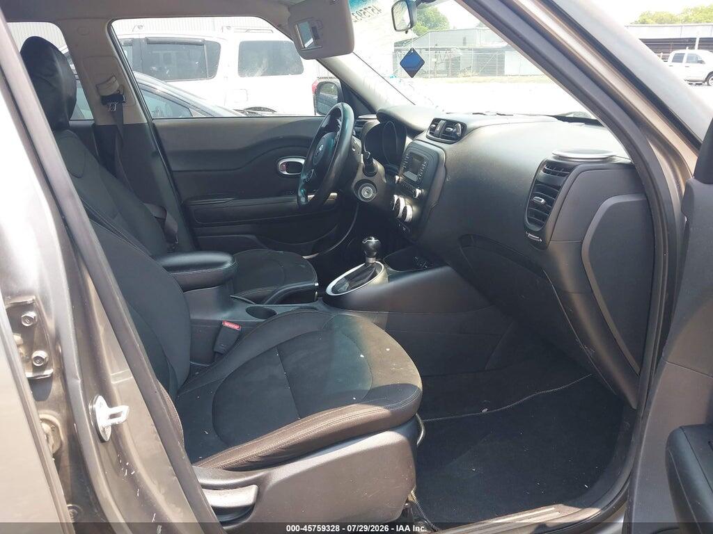 KNDJN2A25F7220364 2015 KIA SOUL photo no. 5