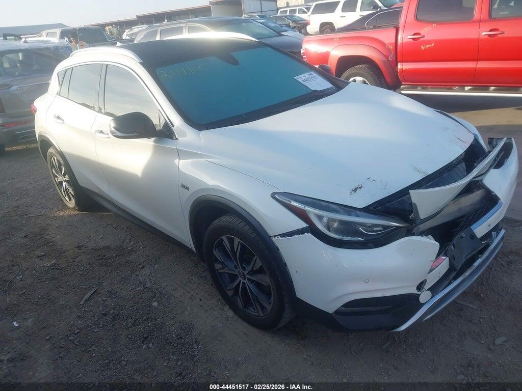SJKCH5CRXHA034219 2017 INFINITI QX30 photo no. 1