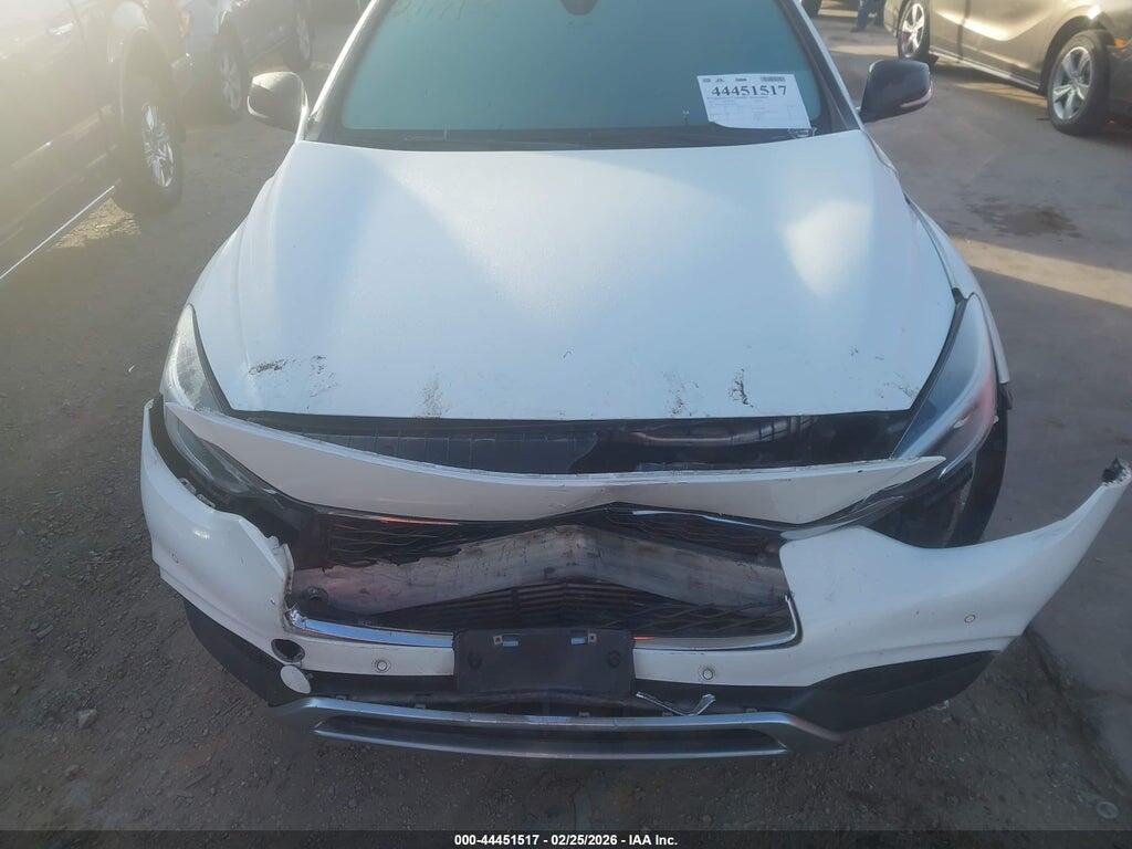 SJKCH5CRXHA034219 2017 INFINITI QX30 photo no. 12