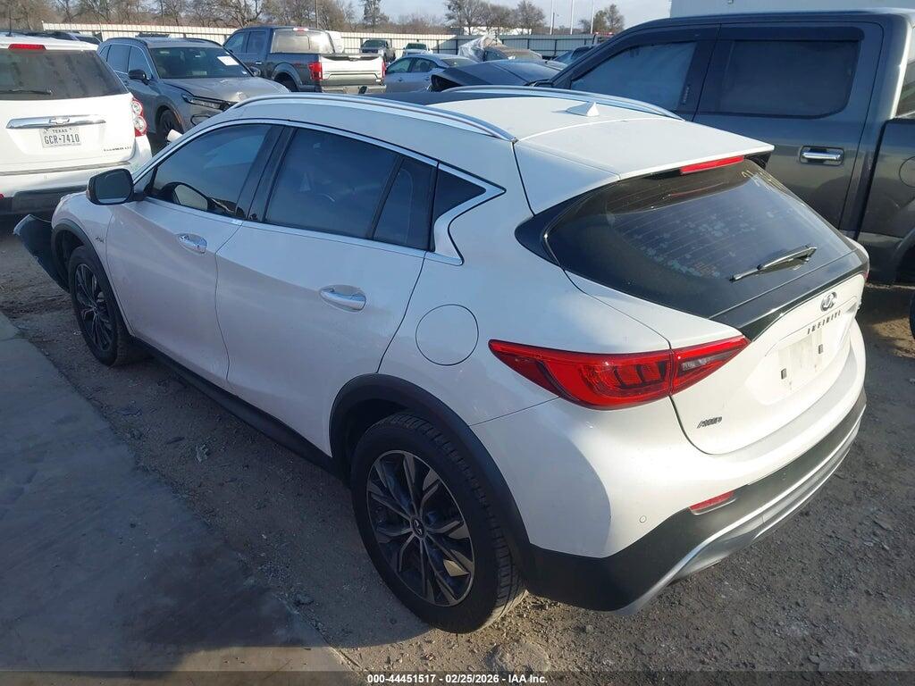 SJKCH5CRXHA034219 2017 INFINITI QX30 photo no. 3