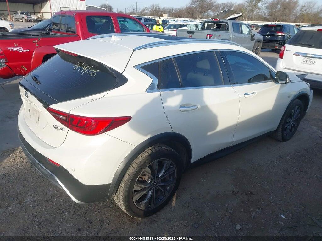 SJKCH5CRXHA034219 2017 INFINITI QX30 photo no. 4