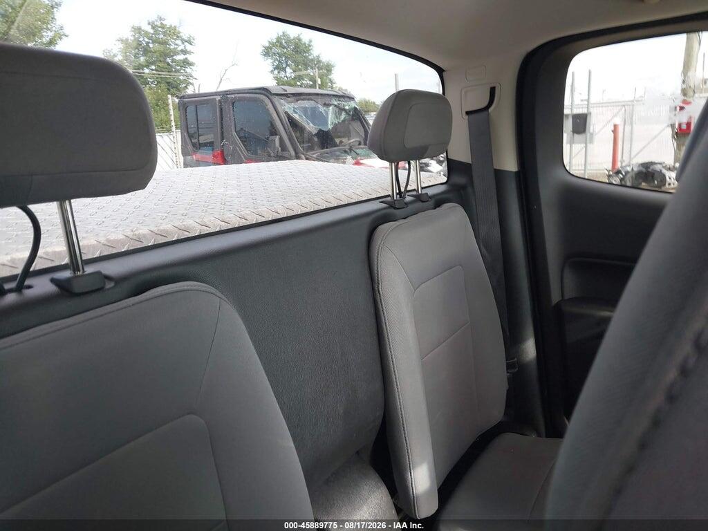 1GCHSBEA7H1263036 2017 CHEVROLET COLORADO photo no. 8