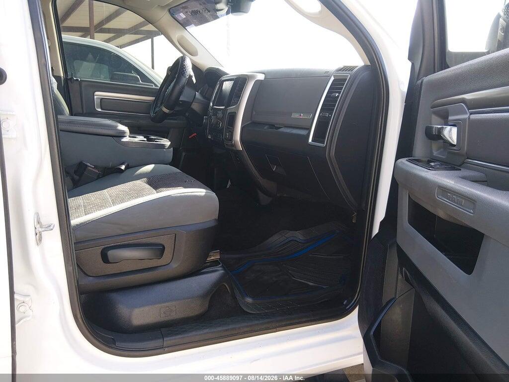 1C6RR7LT1HS602389 2017 RAM 1500 photo no. 5