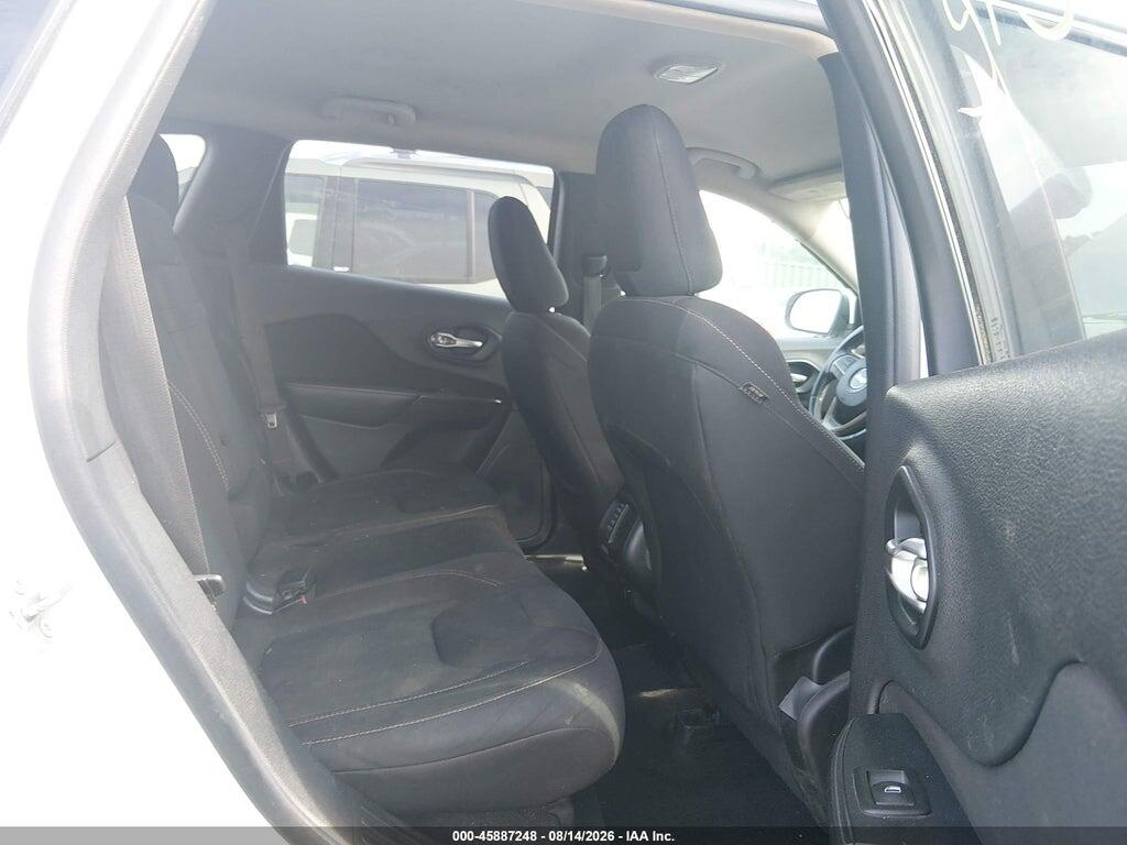 1C4PJMCB4GW183068 2016 JEEP CHEROKEE photo no. 8