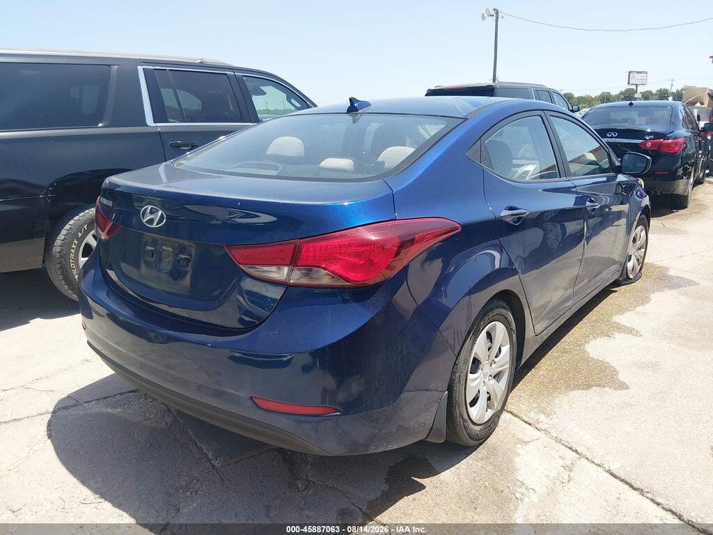 5NPDH4AEXGH774622 2016 HYUNDAI ELANTRA photo no. 4
