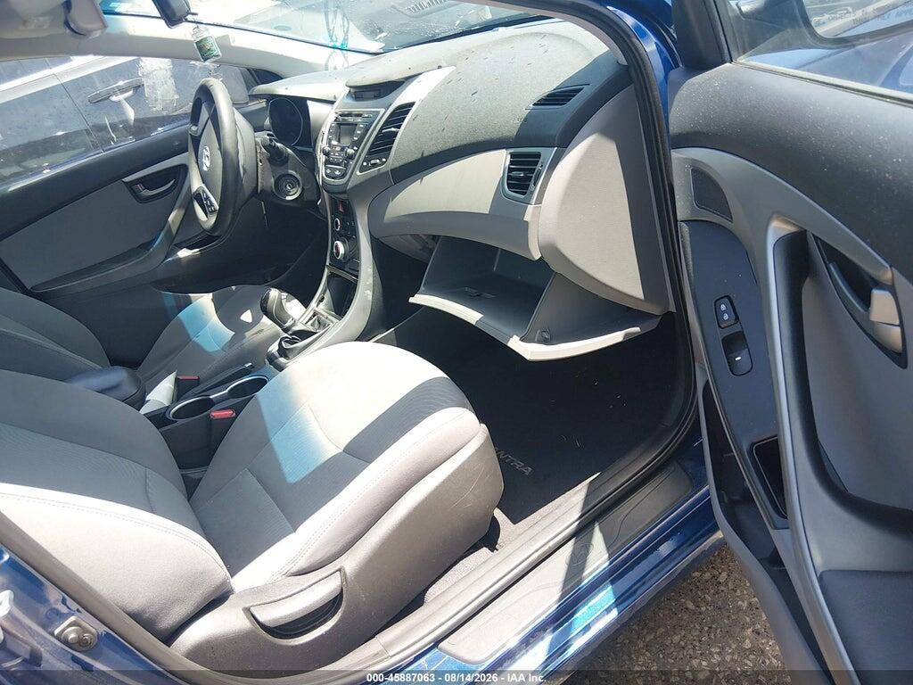 5NPDH4AEXGH774622 2016 HYUNDAI ELANTRA photo no. 5