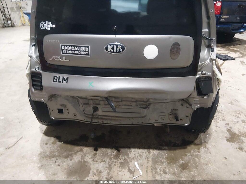 KNDJN2A2XG7348729 2016 KIA SOUL photo no. 6