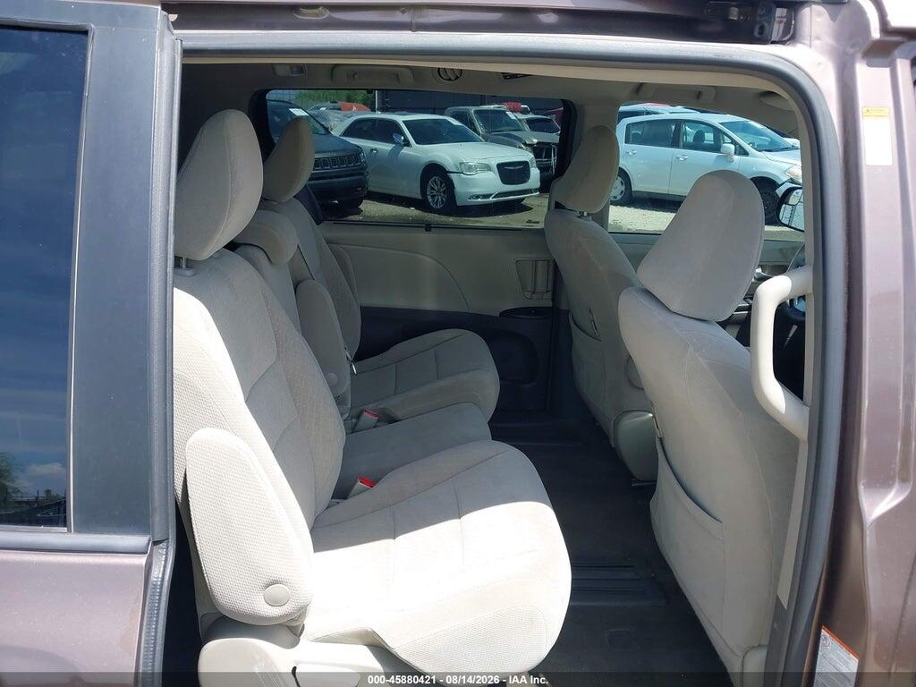 5TDKZ3DC3JS933295 2018 TOYOTA SIENNA photo no. 8