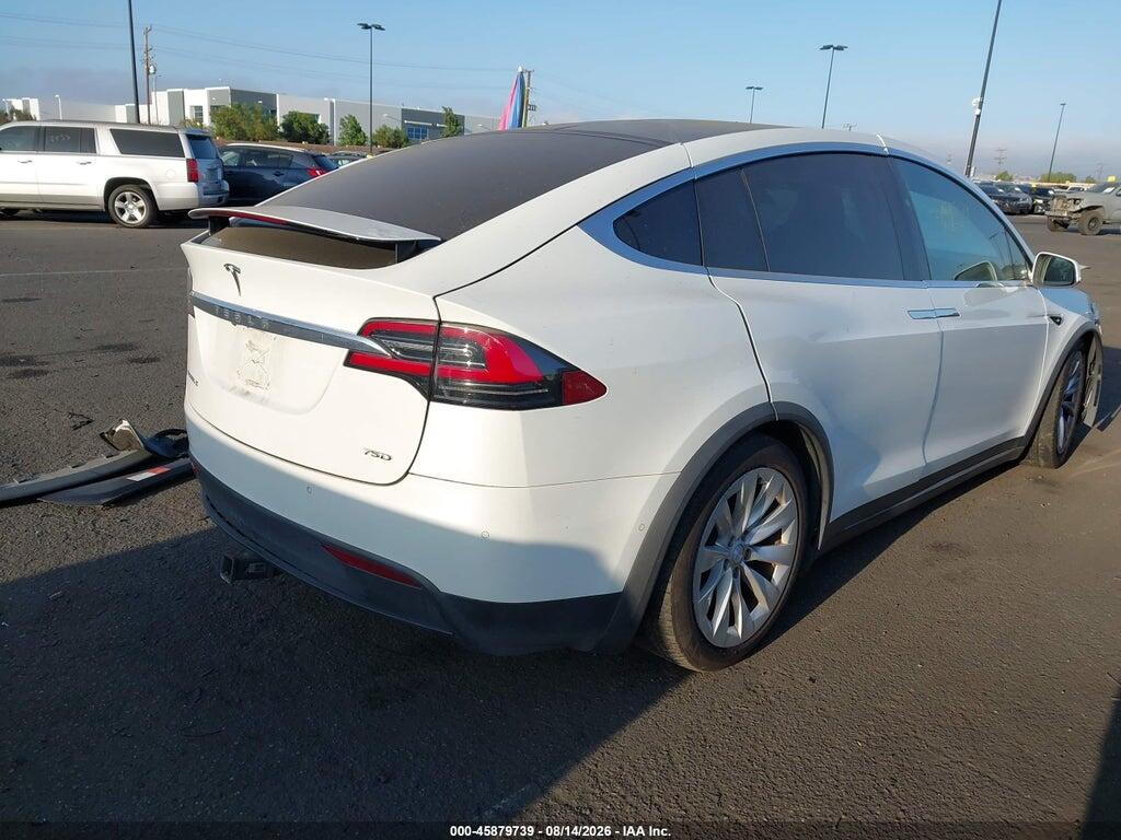 5YJXCAE20JF120938 2018 TESLA MODEL X photo no. 4