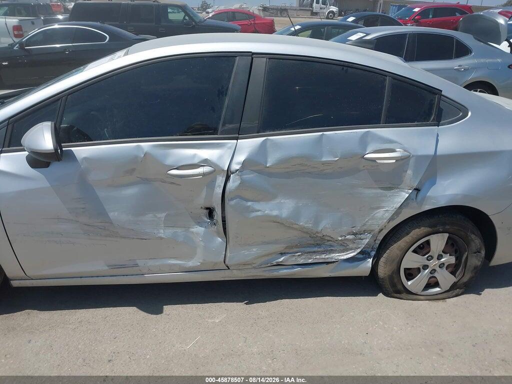 1G1BC5SM2J7226202 2018 CHEVROLET CRUZE photo no. 6