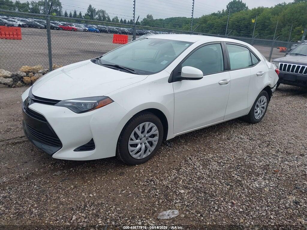 5YFBURHE4JP805475 2018 TOYOTA COROLLA photo no. 2