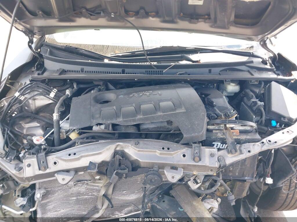 5YFBURHE9JP842697 2018 TOYOTA COROLLA photo no. 10
