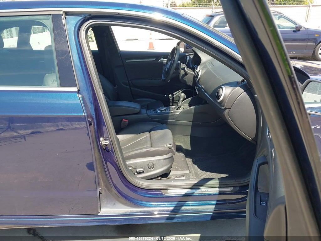 WAUTPBFF0JA059798 2018 AUDI A3 E-TRON photo no. 5