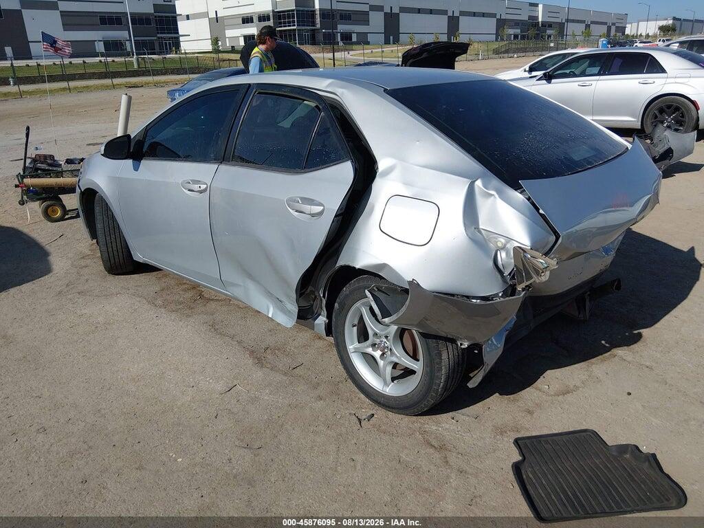 5YFBURHE9JP802295 2018 TOYOTA COROLLA photo no. 3