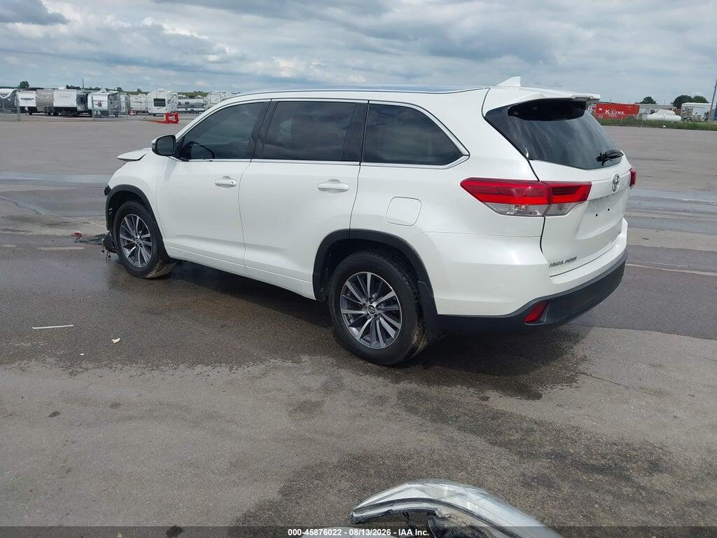 5TDJZRFH7JS531402 2018 TOYOTA HIGHLANDER photo no. 3