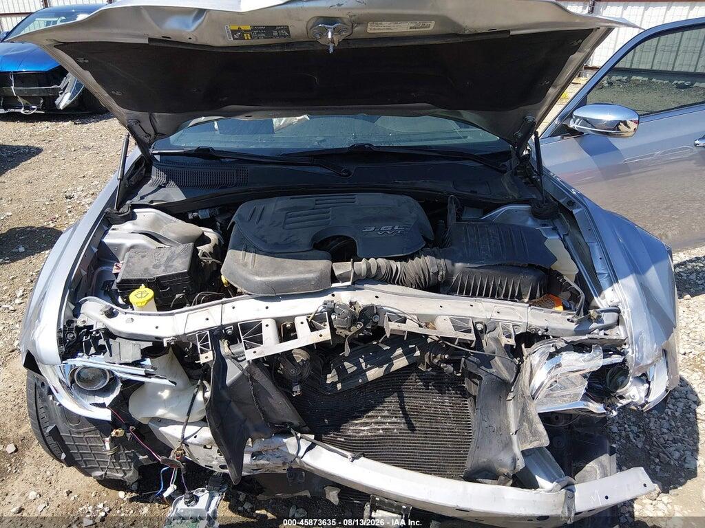2C3CCAEG0JH261856 2018 CHRYSLER 300 photo no. 10