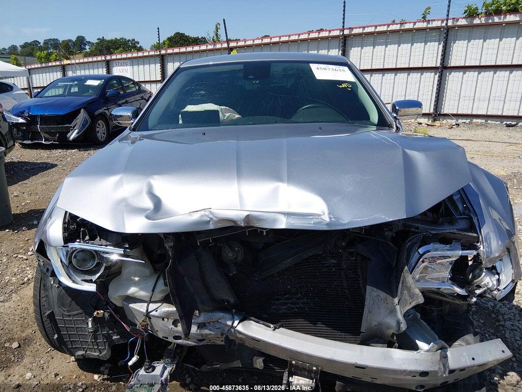 2C3CCAEG0JH261856 2018 CHRYSLER 300 photo no. 12