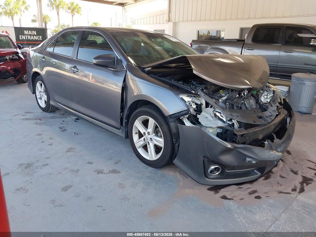 4T1BF1FK3EU811406 2014 TOYOTA CAMRY photo no. 1