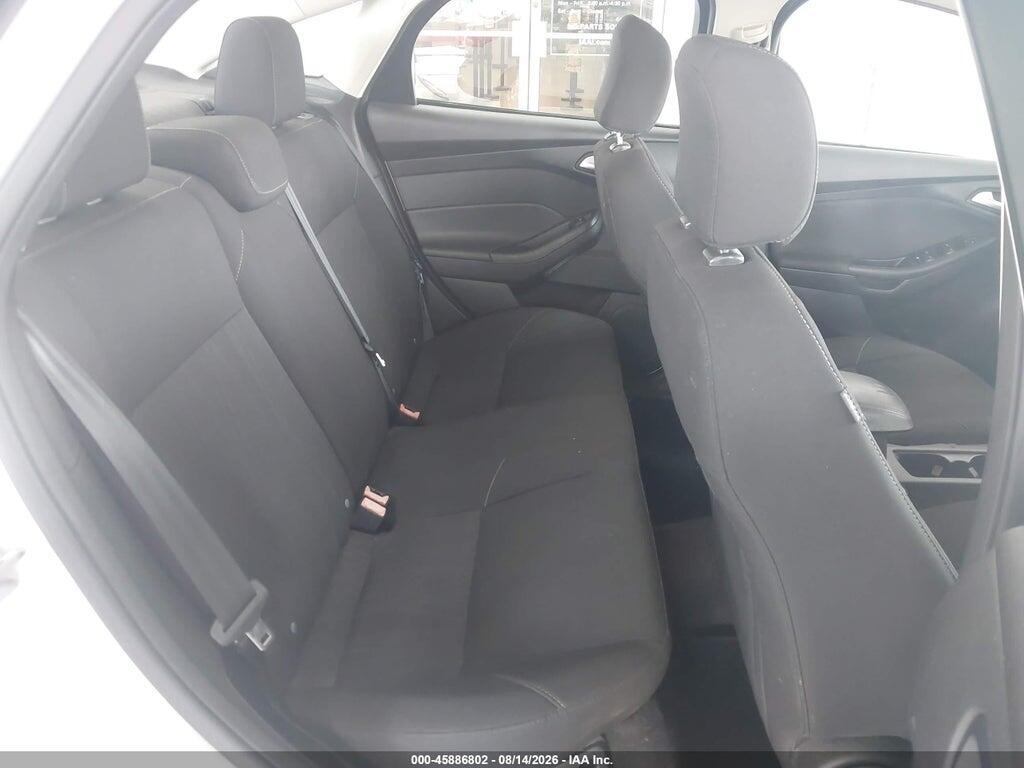 1FADP3F20HL246439 2017 FORD FOCUS photo no. 8