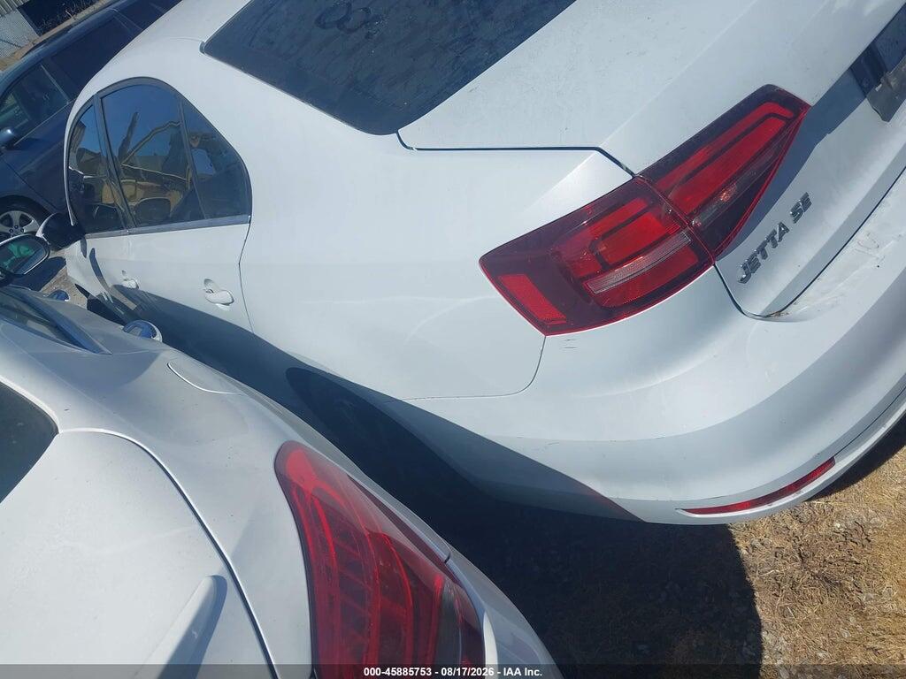 3VWDB7AJ0HM382242 2017 VOLKSWAGEN JETTA photo no. 3