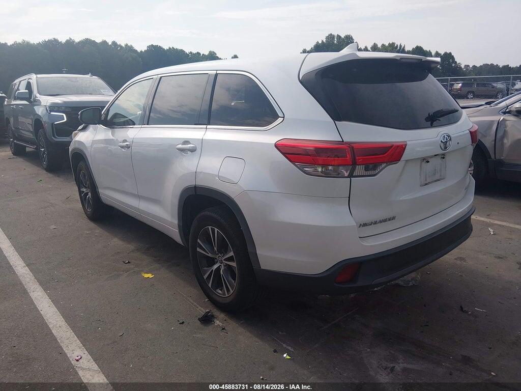 5TDZZRFH6HS208228 2017 TOYOTA HIGHLANDER photo no. 3