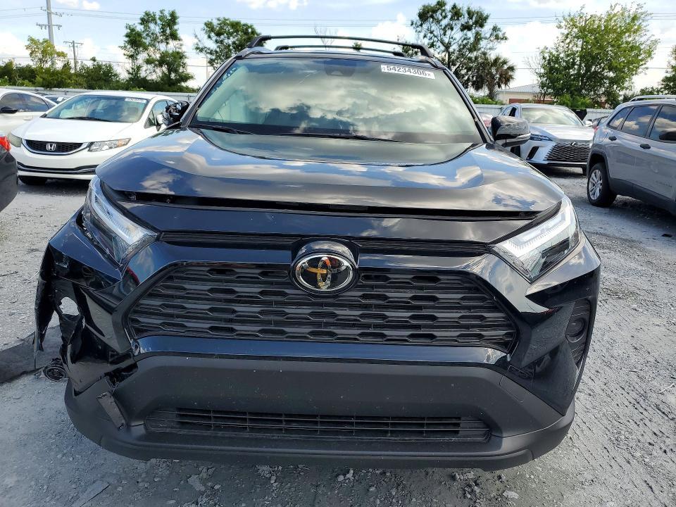 2025 TOYOTA RAV4 HYBRID XLE — Фото 5 из 13