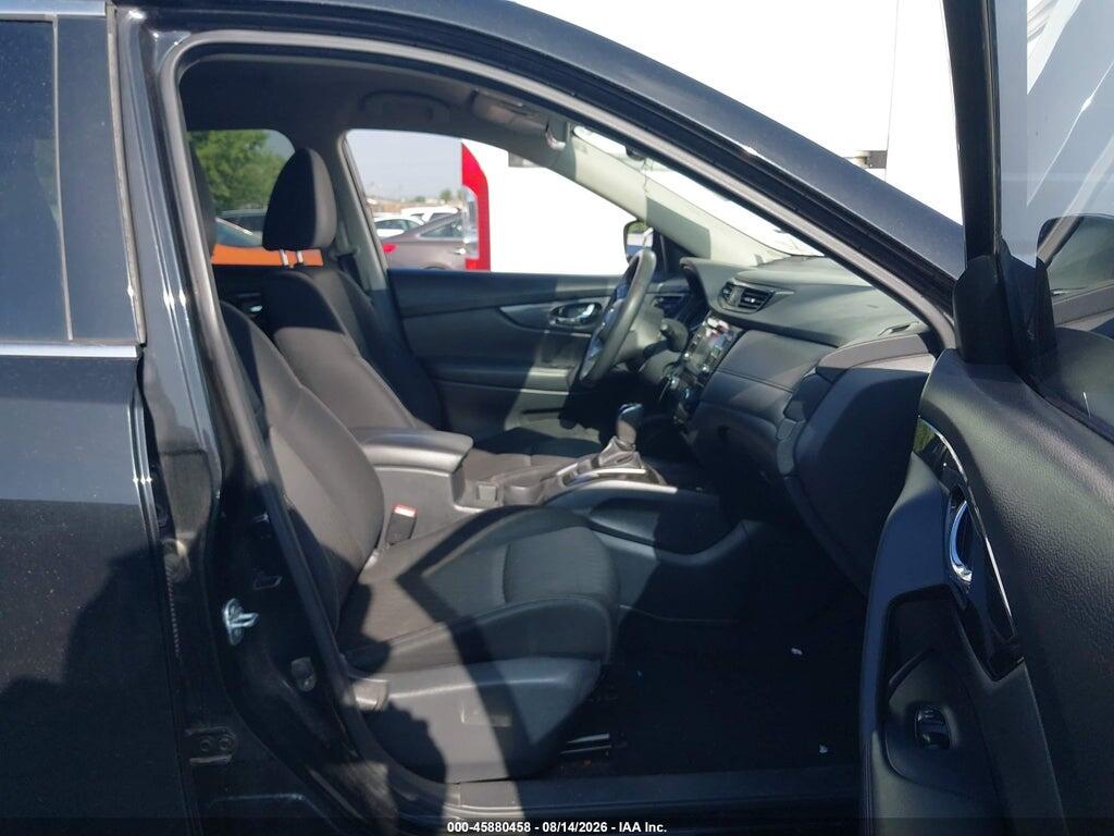 KNMAT2MV9HP560678 2017 NISSAN ROGUE photo no. 5