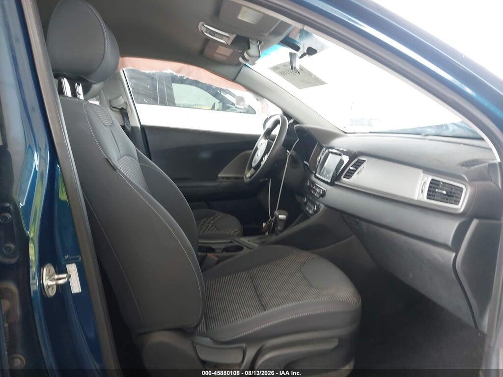 KNDCB3LCXH5101477 2017 KIA NIRO photo no. 5