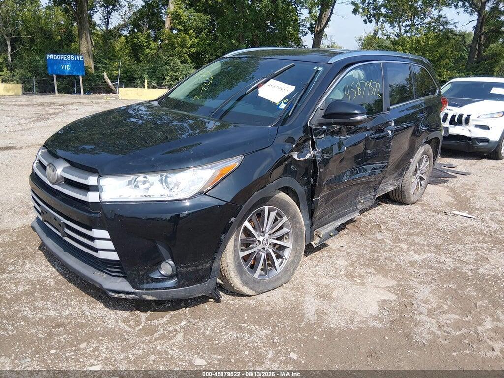 5TDKZRFH4HS513261 2017 TOYOTA HIGHLANDER photo no. 2