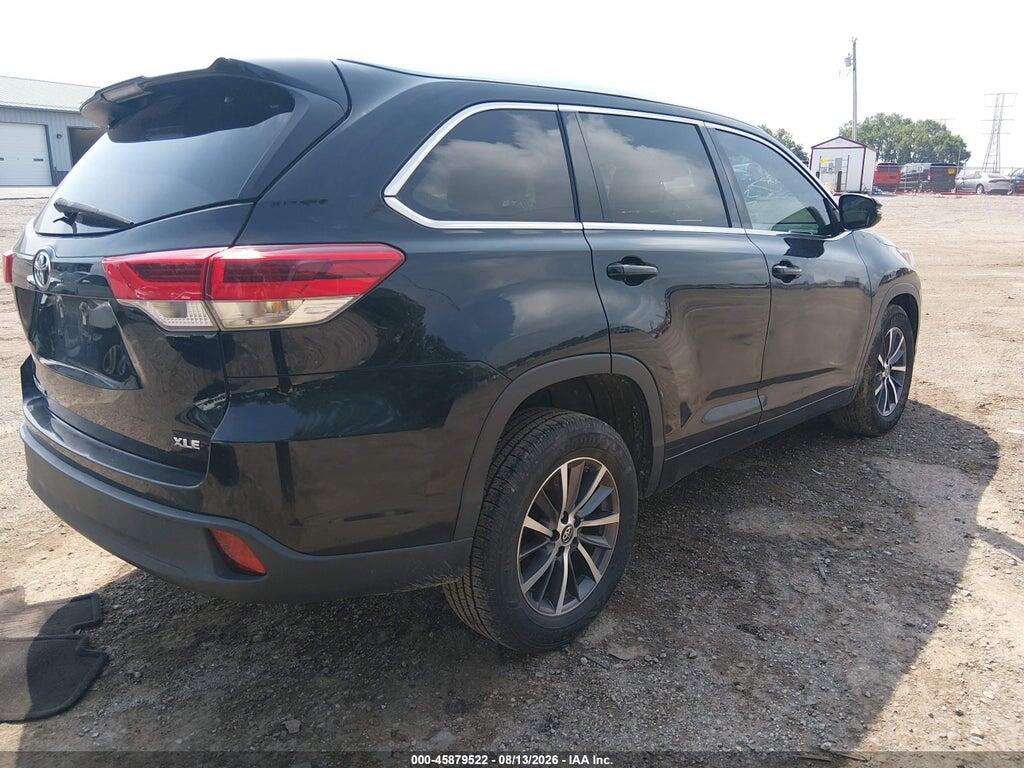 5TDKZRFH4HS513261 2017 TOYOTA HIGHLANDER photo no. 4