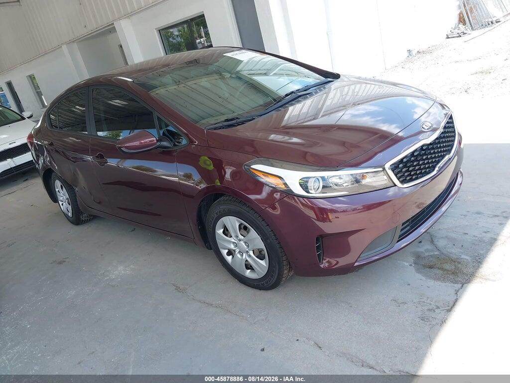 3KPFK4A70HE147932 2017 KIA FORTE photo no. 1