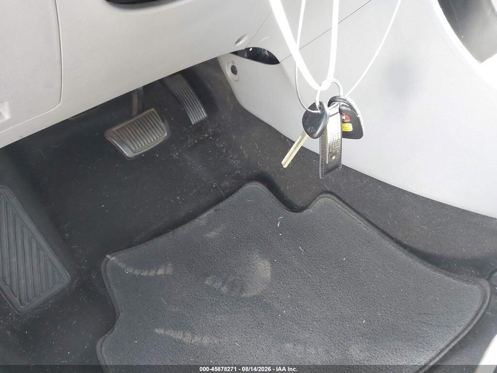 KMHCT4AE2HU386832 2017 HYUNDAI ACCENT photo no. 11