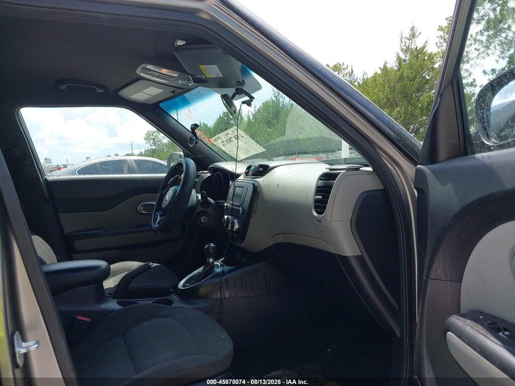 KNDJN2A27H7497391 2017 KIA SOUL photo no. 5