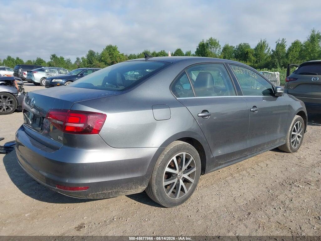 3VWDB7AJ1HM311504 2017 VOLKSWAGEN JETTA photo no. 4