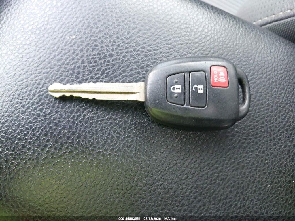 2T3RFREV1FW247997 2015 TOYOTA RAV4 photo no. 11