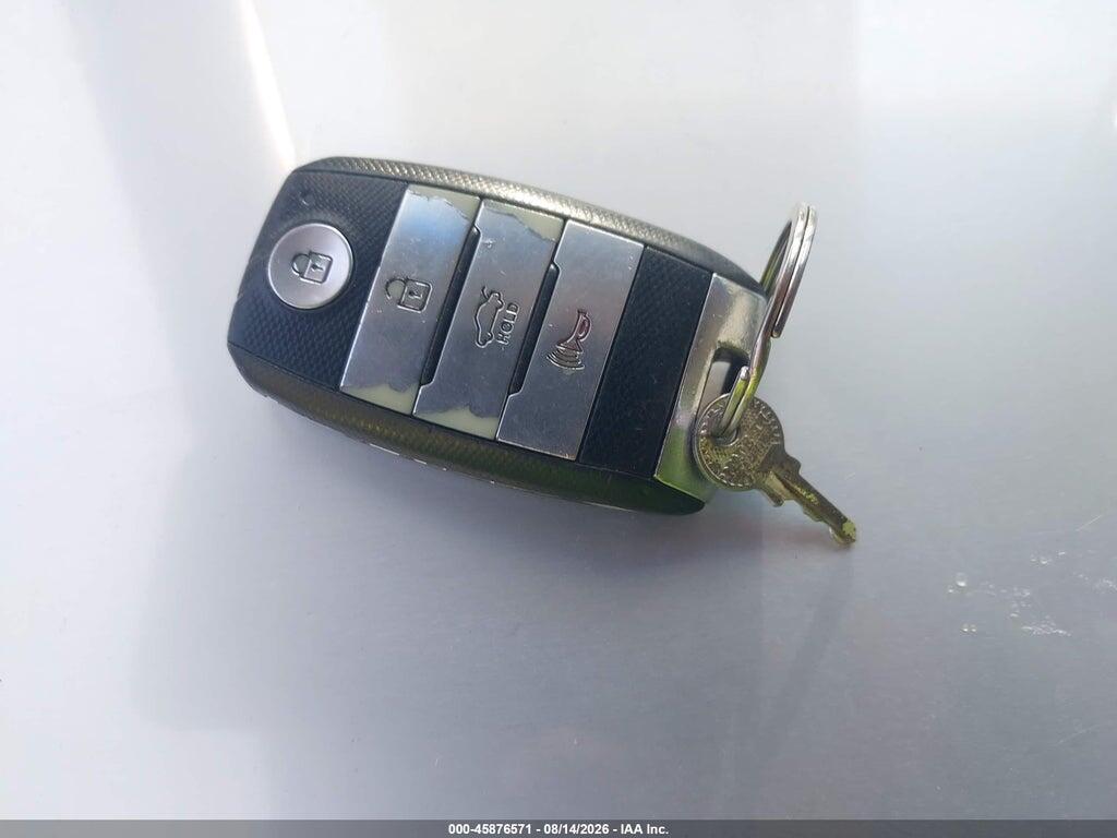 KNAGM4AD4G5099752 2016 KIA OPTIMA HYBRID photo no. 11