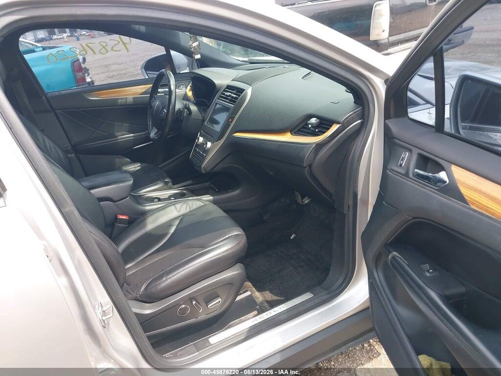 5LMCJ2C90GUJ28038 2016 LINCOLN MKC photo no. 5