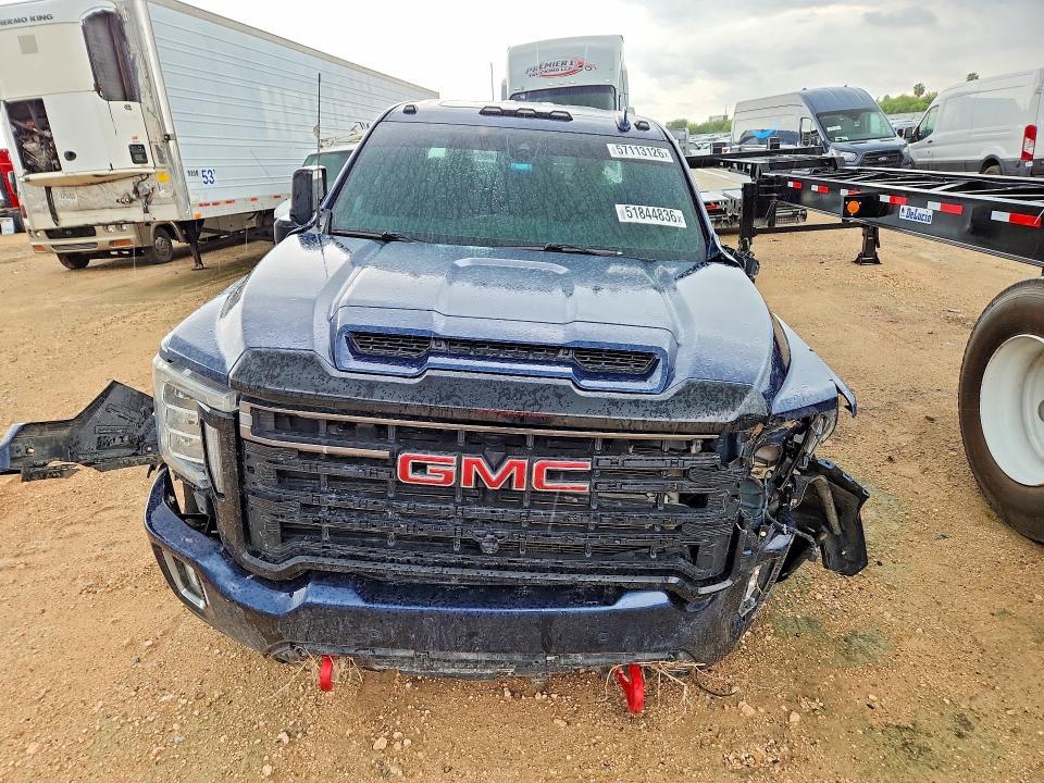 2021 GMC SIERRA K3500 AT4 — Фото 5 из 12