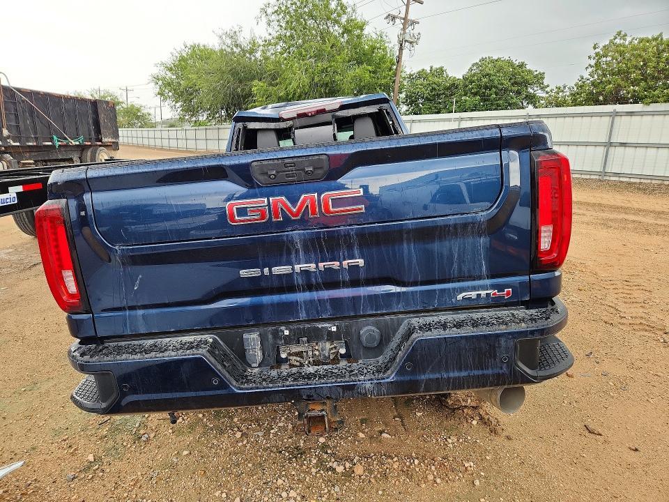 2021 GMC SIERRA K3500 AT4 — Фото 6 из 12