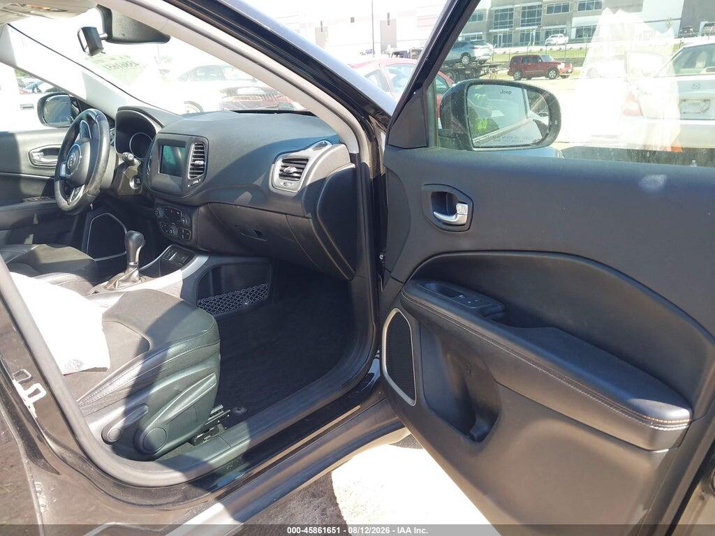 3C4NJCBB3KT711670 2019 JEEP COMPASS photo no. 5
